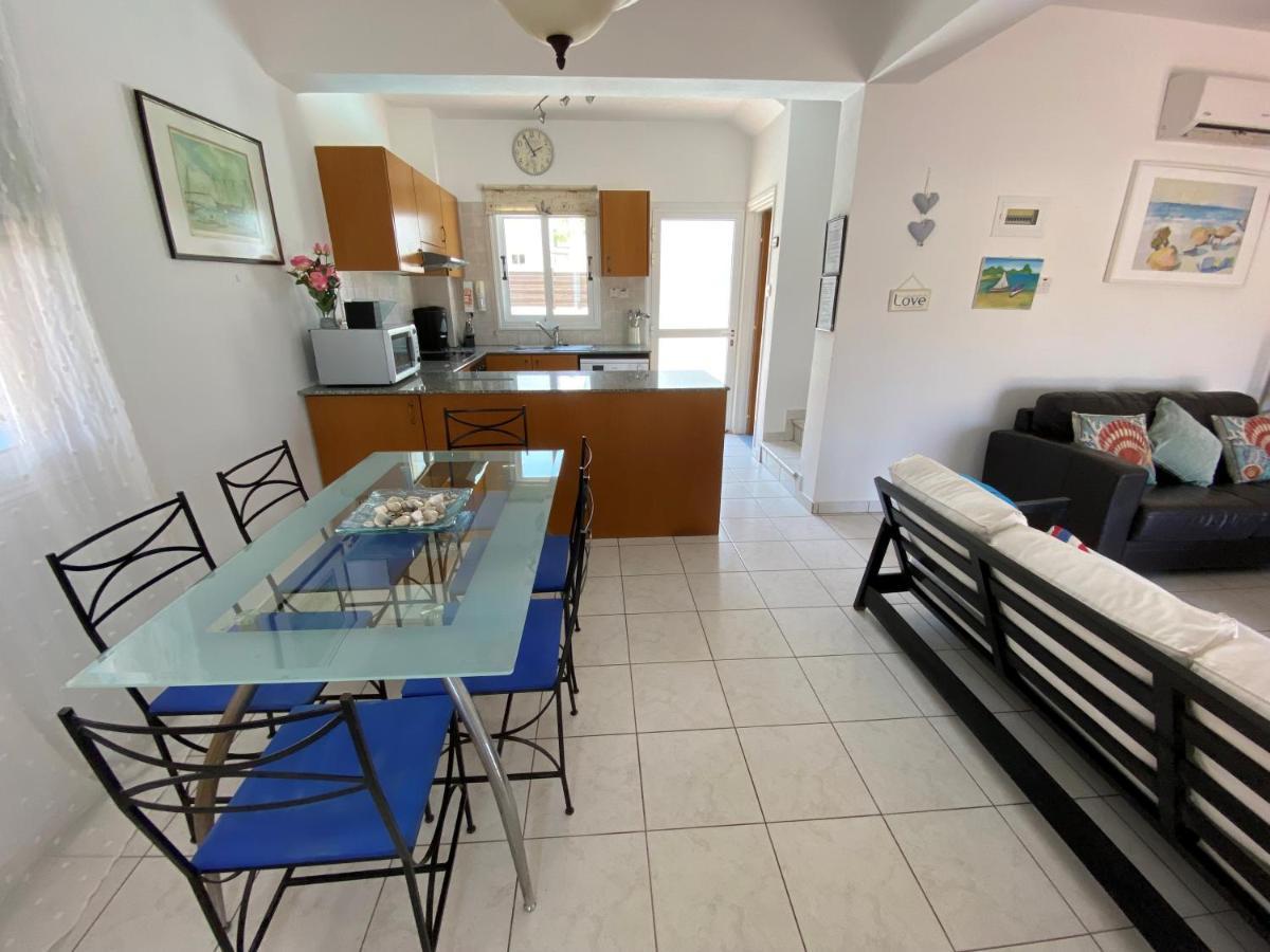 Villa Emiliana Paralimni Esterno foto