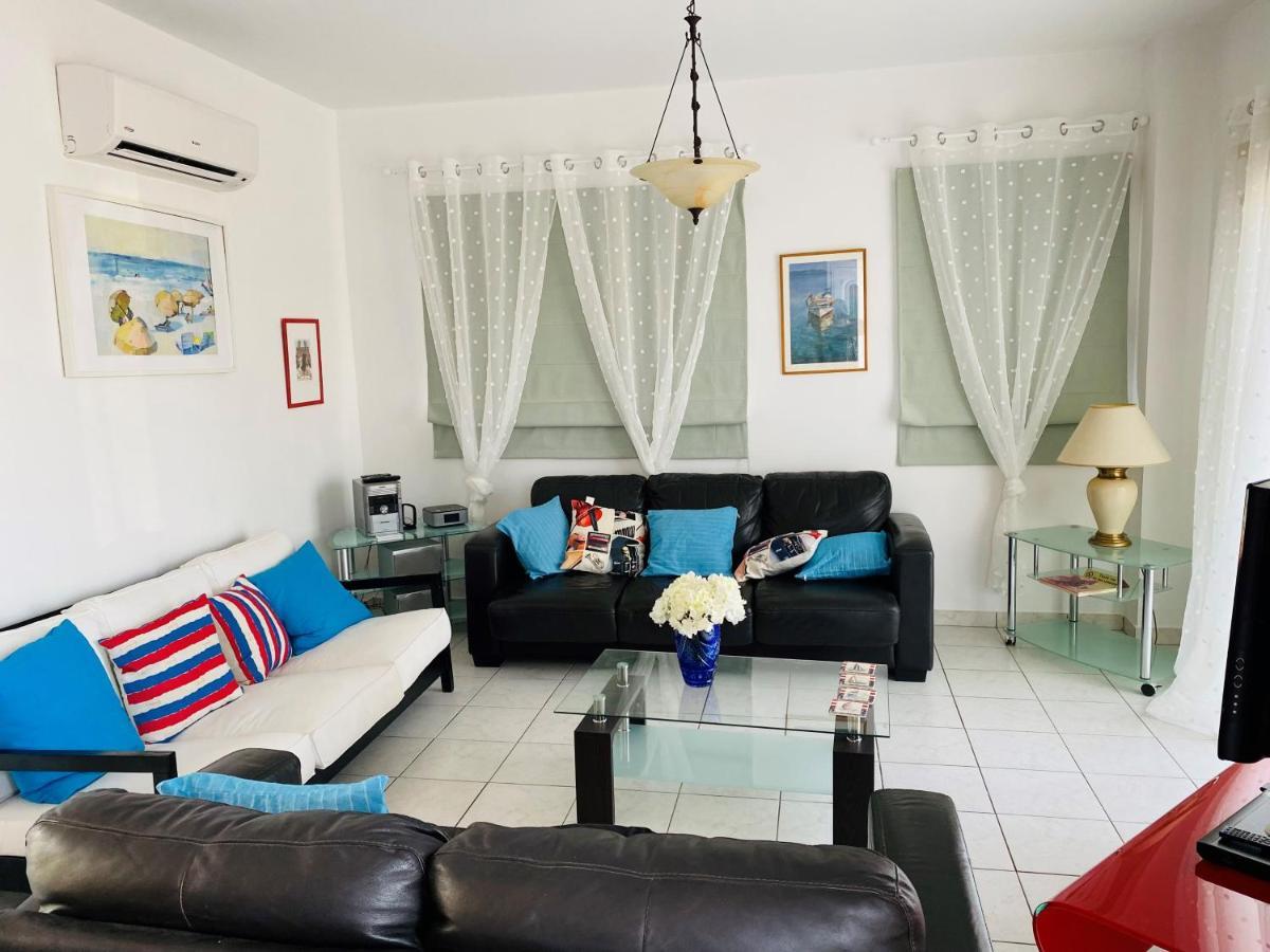 Villa Emiliana Paralimni Esterno foto